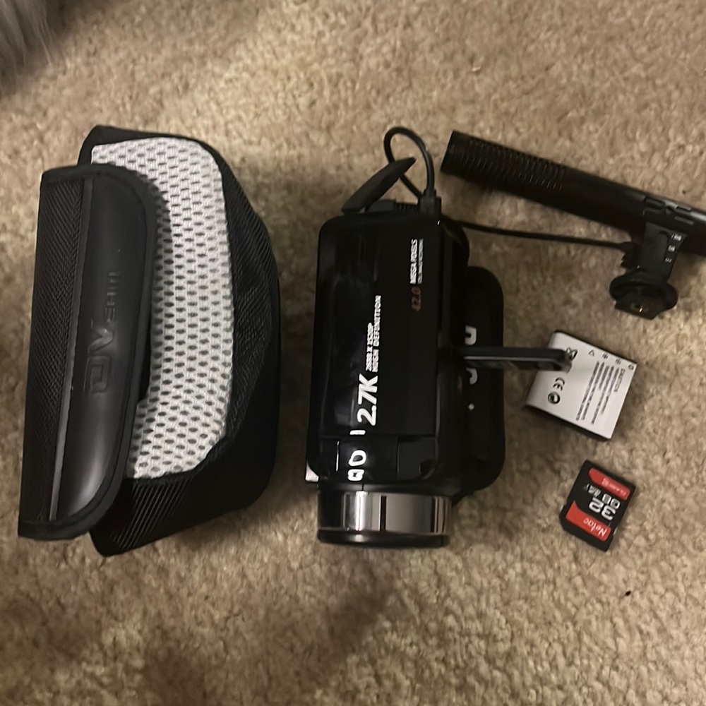 Digital vlogging camera DVC